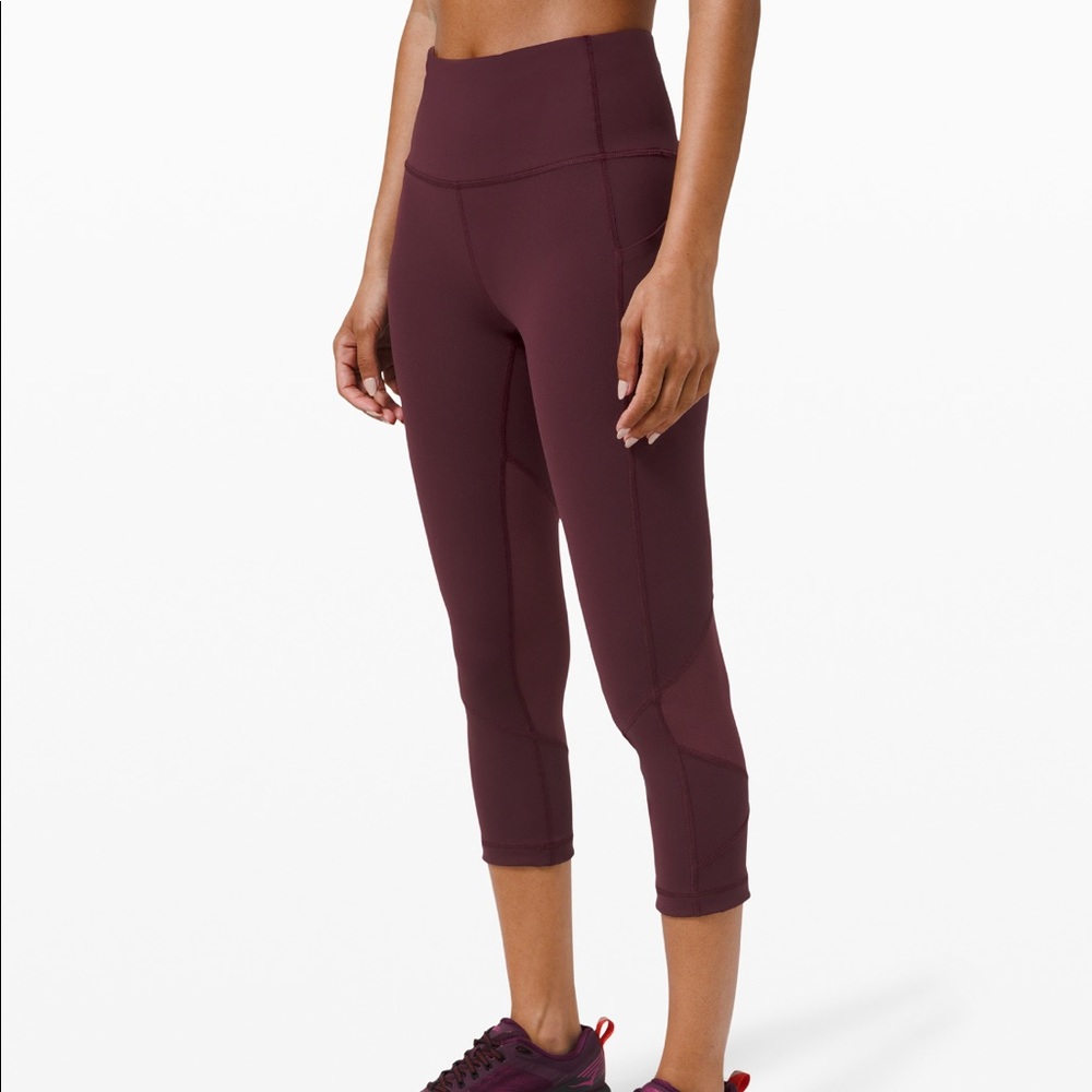 Lululemon Pace Rival Crop 22” Cassis